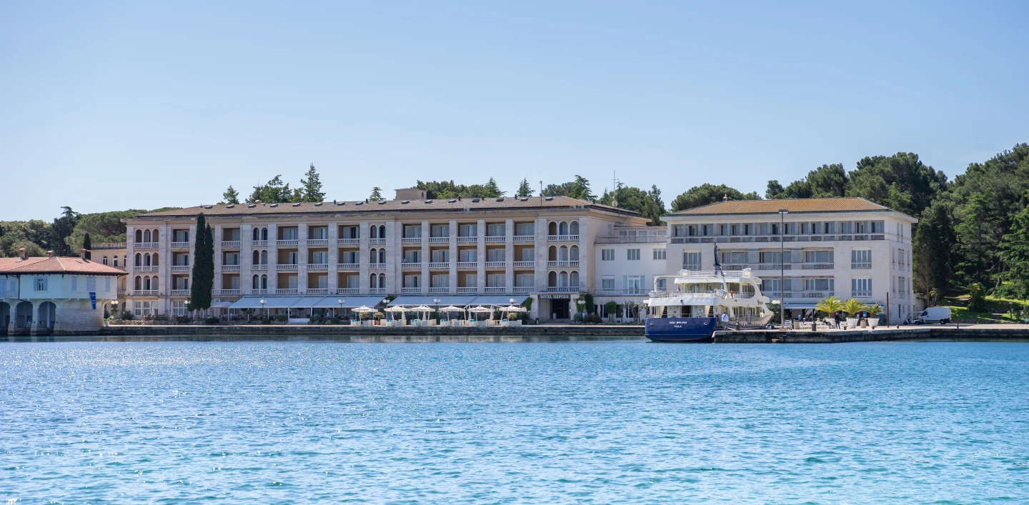 Vježba gašenja požara i evakuacije gostiju hotela Neptun